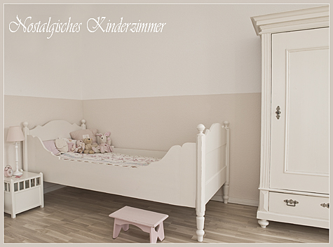 Willkommen im Babyzimmer-Kinderzimmer- Wickelkommoden-Antik und weitere